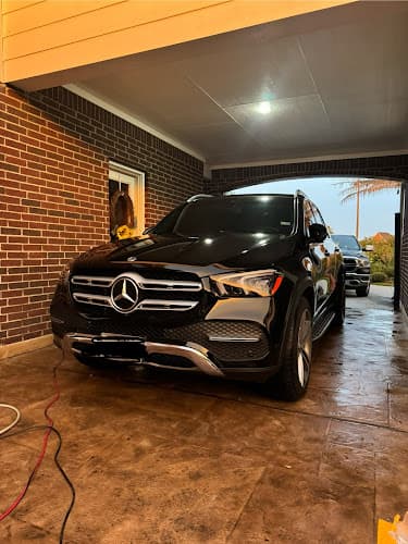 Business listing image