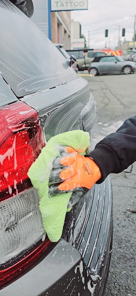 Business listing image