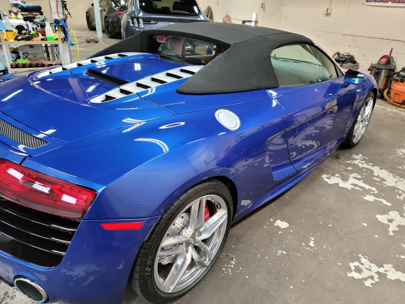 Business listing image