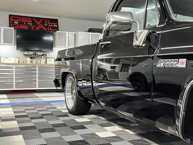 Business listing image