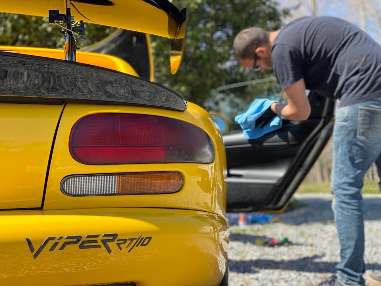 Business listing image