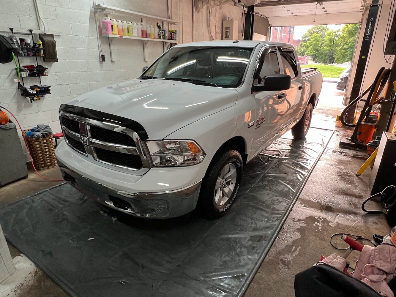 Business listing image