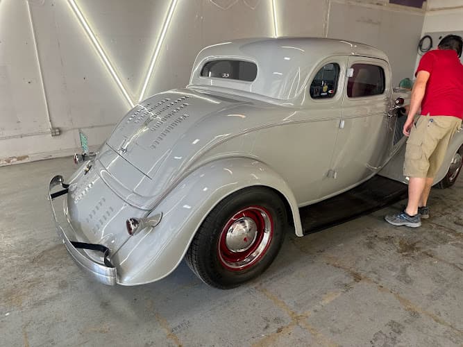 Business listing image