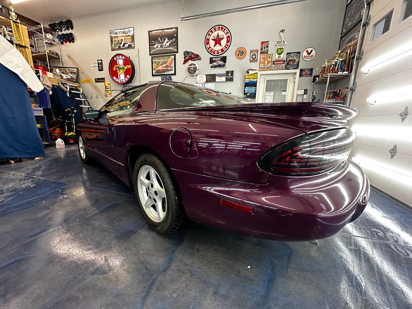 Business listing image