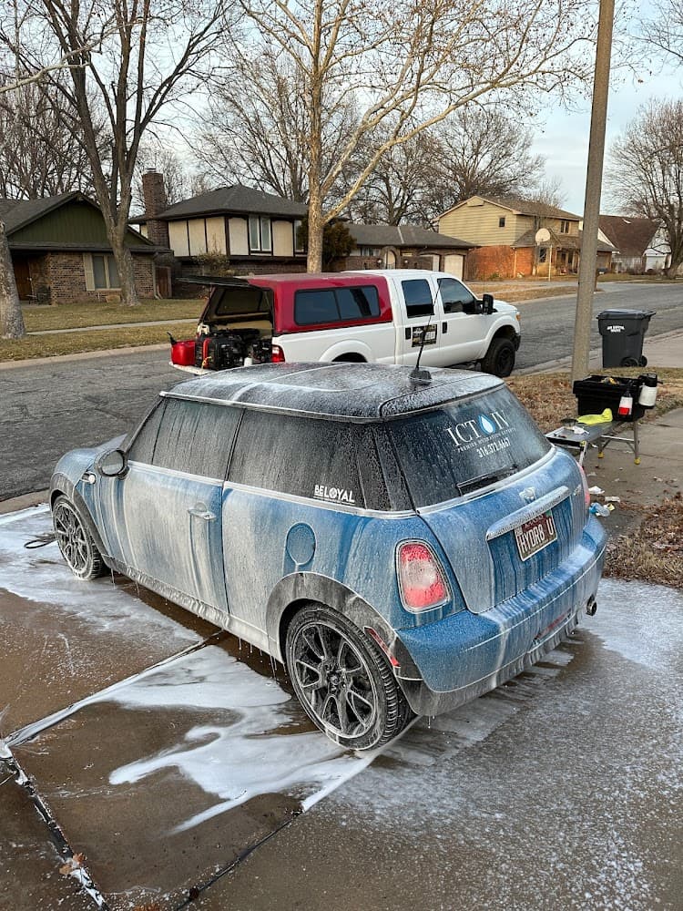 Business listing image