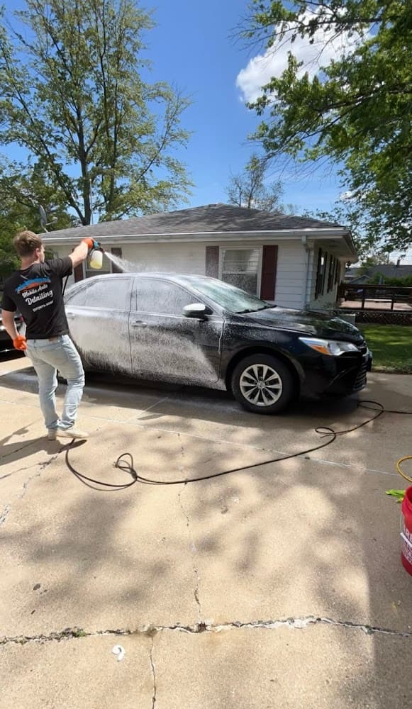 Business listing image