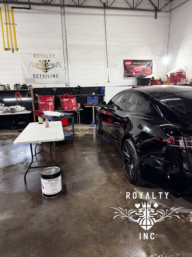 Business listing image