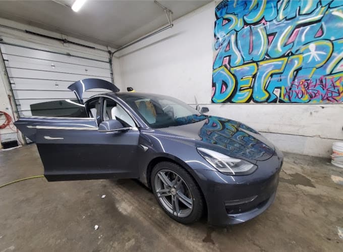 Business listing image