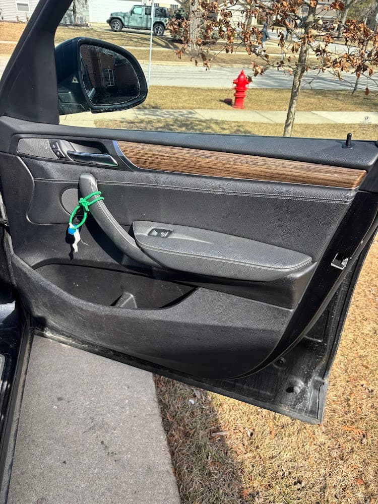 Business listing image