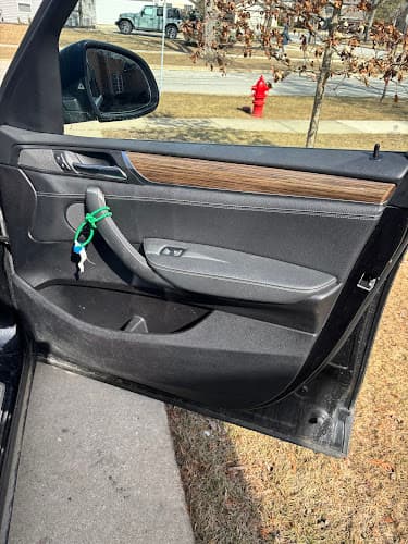 Business listing image