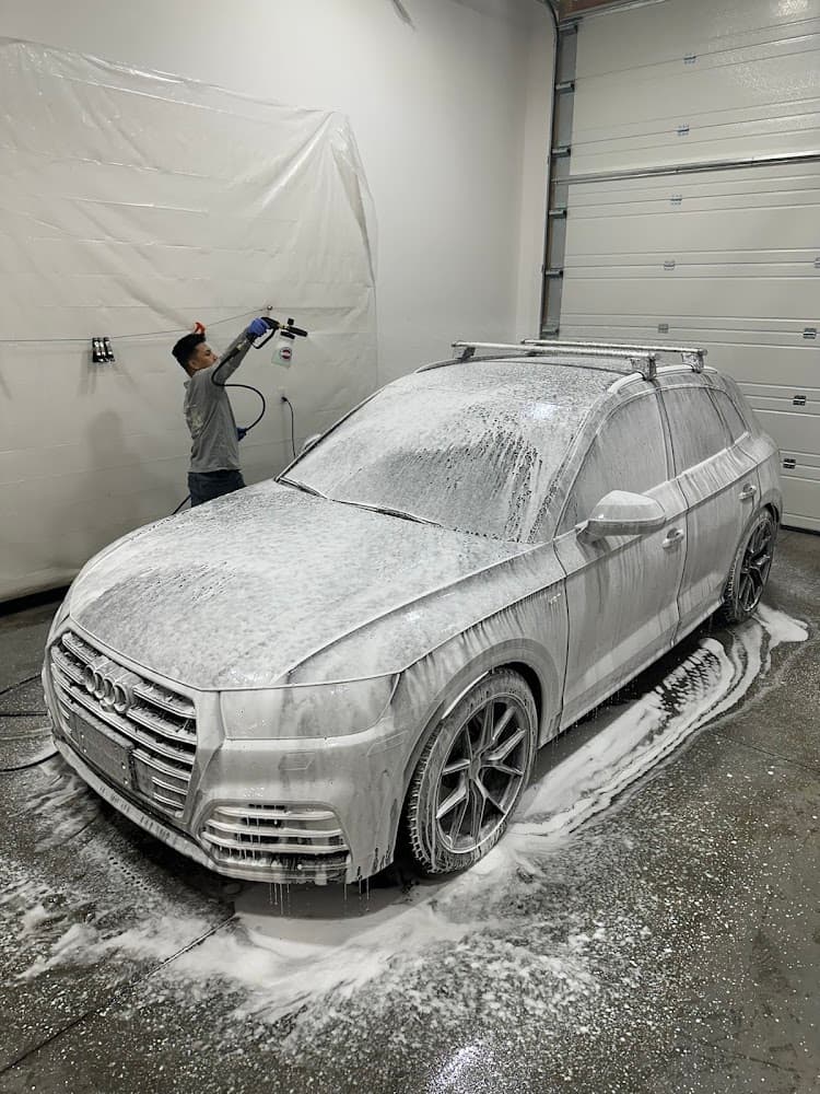 Business listing image