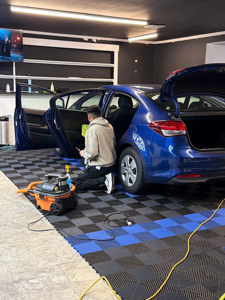 Business listing image