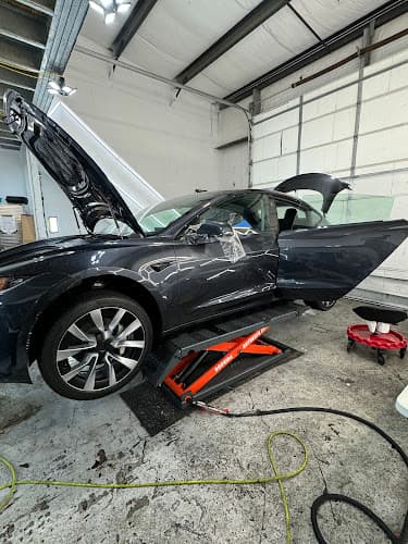 Business listing image